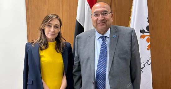 السفير عمرو رمضان يبحث مع مسئولة إسبانية التعاون لمكافحة الهجرة غير الشرعية