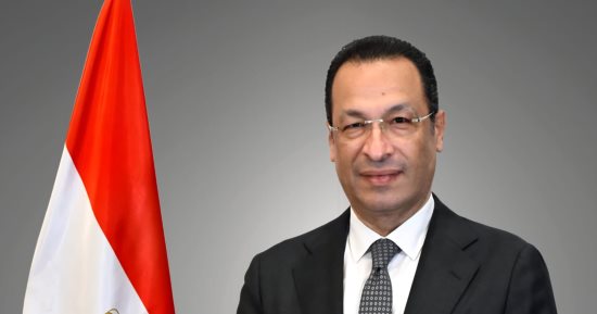 الاتصالات تمنح حسن علام ترخيص مراكز البيانات والحوسبة السحابية بـ400 مليون دولار