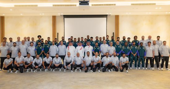 منتخب السعودية يطير إلى أمريكا استعدادا للمشاركة فى كأس العالم.. فيديو