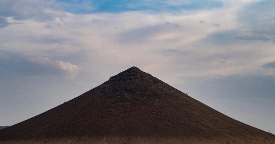 الجبال البركانية.. معالم لافتة فى المشهد الطبيعى لمحافظة تربة بالسعودية