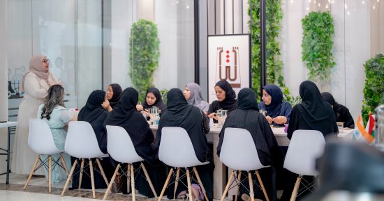 معهد الشارقة للتراث يختتم احتفالات اليوم العالمى للشاى
