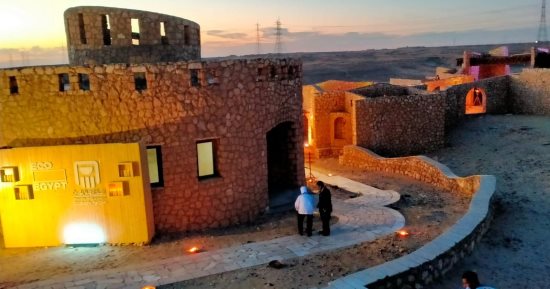 بيزنس التخييم ترند 2026.. المحميات الطبيعية تنافس فنادق الـ5 نجوم في عيد الأضحى بأسعار تبدأ من 800 جنيه.. فرص عمل للشباب والنساء من سكان المحميات تجعل النزل البيئي استثمار يدر عوائد للدولة ويتوج السياحة البيئية