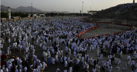 أهم الأخبار العالمية والعربية حتى منتصف الليل.. الحجاج ينفرون إلى مزدلفة.. واتصال بين ترامب ونتنياهو.. وعودة جزئية للانترنت في إيران.. واصطدام قطار بحافلة مدرسية في بلجيكا.. والحر يثير الذعر في أوروبا