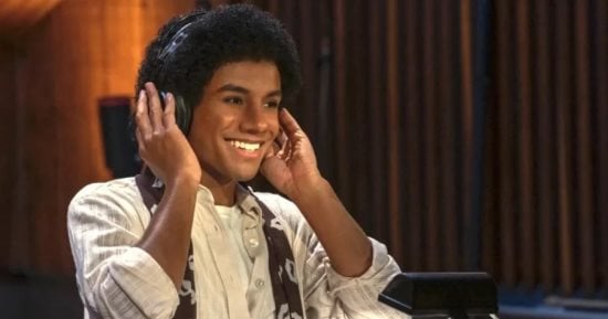 فيلم مايكل جاكسون يقترب من رقم تاريخى فى شباك التذاكر العالمى