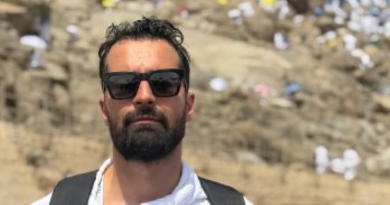 أحمد حاتم يؤدى فريضة الحج: «ربي إني لما أنزلت إليّ من خير فقير» .. صور