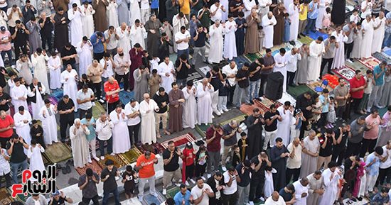 فرحة العيد تضيء مصر الجديدة.. آلاف المصلين في صلاة عيد الأضحى بمسجد الصديق