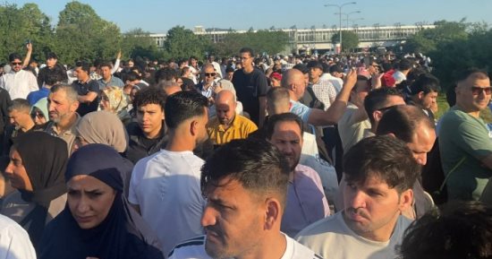 آلاف المسلمين يؤدون صلاة عيد الأضحى المبارك في المركز الإسلامي الكبير بفيينا