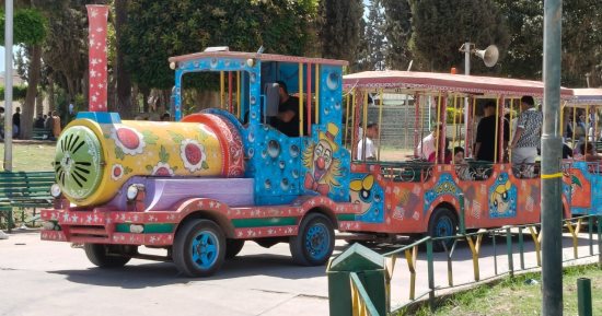 الطفطف يجذب زوار الحديقة الدولية بثانى أيام العيد