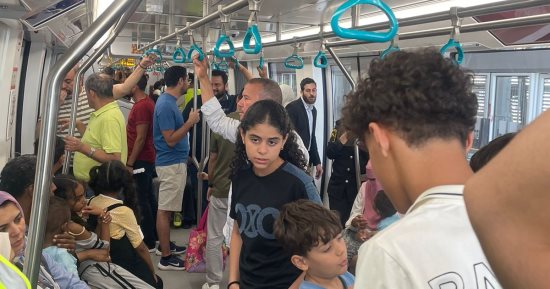 إقبال كثيف على مونوريل شرق النيل فى ثالث أيام العيد لزيارة العاصمة الجديدة