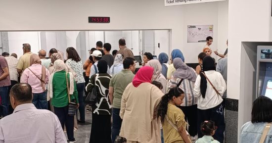 ​إقبال كبير على مونوريل شرق النيل فى رابع أيام العيد لزيارة العاصمة الإدارية