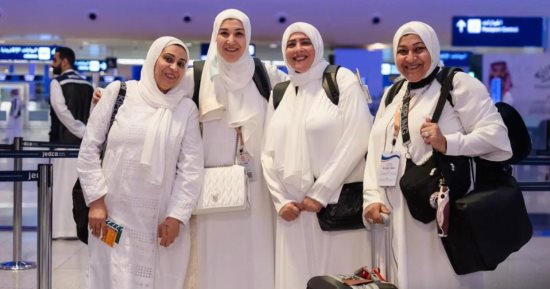 حجاج بيت الله الحرام يودعون الأراضي المقدسة حاملين المصحف الشريف.. خدمات مكثفة بمطارات المملكة لعودة الحجاج.. 22 ألف موظف فى 6 مطارات لإنهاء إجراءات الرحلات المغادرة.. والجزائر: بدء عودة حجاجنا اليوم