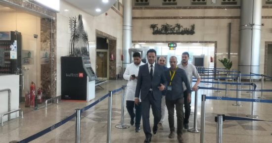 وكيل صحة سوهاج يتفقد الحجر الصحي بالمطار ويتابع إجراءات استقبال الحجاج