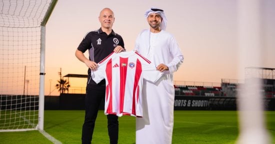 أندريس إنييستا يقود جلف يونايتد بالقسم الثاني الإماراتي
