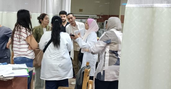 عميد طب قصر العينى يتلقى التقرير الختامى لانتظام العمل داخل 18 مستشفى ومركزًا طبيًا خلال عيد الأضحى