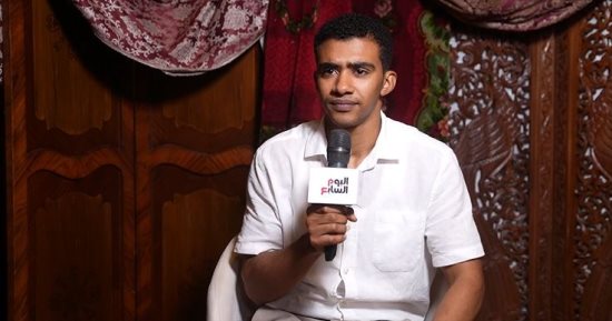 مصطفى شحاتة عن محمد رمضان: متواضع جدا وبيتحول قدام الكاميرا في ثانية 