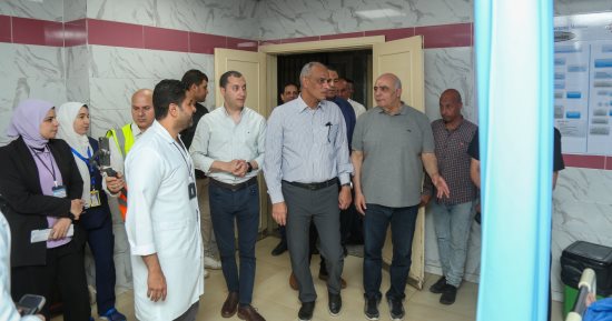 محافظ كفر الشيخ يتفقد مستشفى فوّه للتأمين الصحي والمركز التكنولوجي