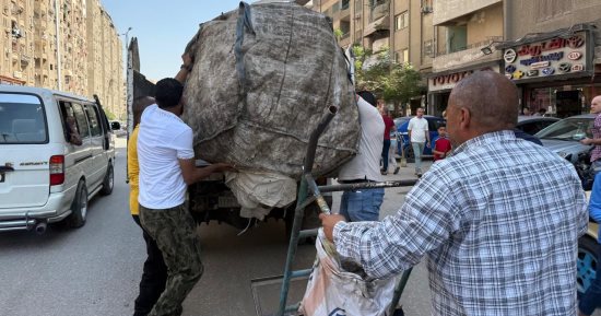 محافظ الجيزة: ضبط 6 سيارات و44 عربة كارو و39 تروسيكل للنباشين بفيصل والهرم
