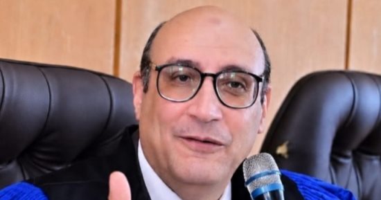 الدكتور محمد عبد السلام أبو خزيم يفوز بجائزة جامعة عين شمس التقديرية