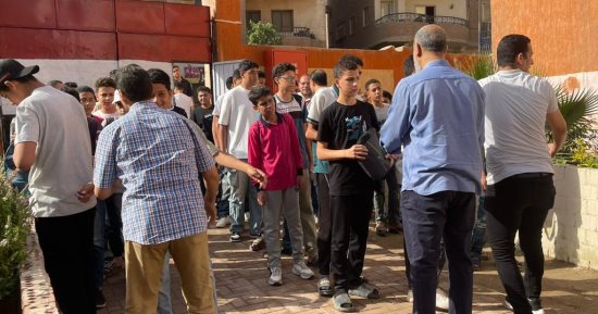 محافظ الجيزة من داخل لجان الشهادة الإعدادية: أكثر من 200 ألف طالب يؤدون الامتحانات.. غرفة عمليات للمتابعة لحظة بلحظة وتكثيف النظافة بمحيط اللجان.. والتعليم تحذر من حيازة الهواتف وعقوبات تصل للحرمان من الامتحان