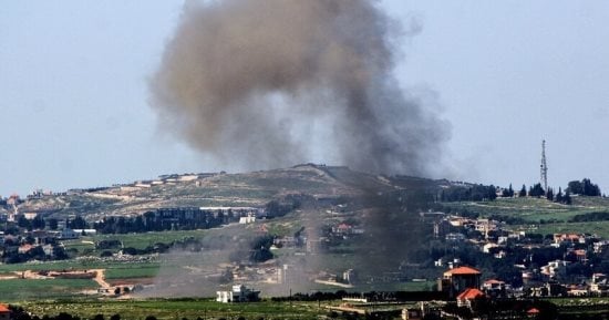 تصعيد متبادل في جنوب لبنان بين غارات إسرائيلية وقصف من حزب الله