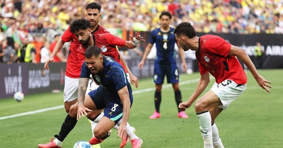 حازم إمام: مواجهة إسبانيا والبرازيل جرأة من منتخب مصر قبل كأس العالم