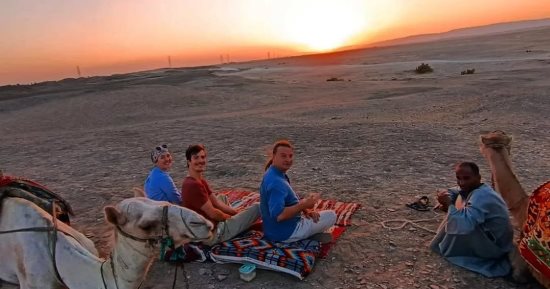 رحلات السفارى الجبلية متعة سياح العالم غرب الأقصر.. صور