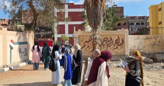 بسبب الغش.. إخلاء سبيل المتهمة بالتعدى على سيدة فى فناء مدرسة بالشرقية