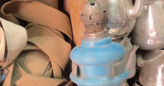 لمبات جاز وأدوات مطبخ.. محل يحتفظ بأدوات قديمة بحالتها الجديدة بقنا.. صور