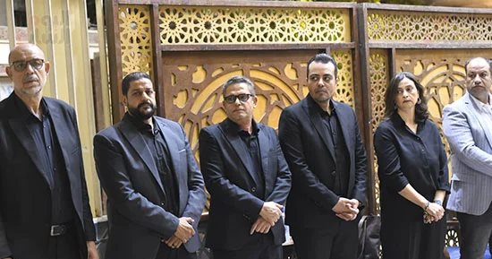 قيادات «اليوم السابع» ونقابة الصحفيين وشخصيات سياسية وإعلامية ورياضية فى عزاء أحمد عادل.. خالد البلشى ومصطفى عمار وأحمد فايق وحازم إمام وقيادات الزمالك يشاركون فى وداع الزميل الراحل بالحامدية الشاذلية