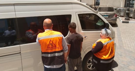 التضامن وصندوق مكافحة الإدمان ينقذان شابا من الشارع لعلاجه من تعاطي الحشيش مجاناً