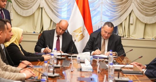 التعليم العالى والعمل يوقعان بروتوكولا لإعداد كوادر متخصصة بالسلامة المهنية