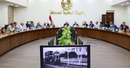 الشوربجي يعتمد الهوية البصرية الجديدة لسوشيال ميديا "روز اليوسف"