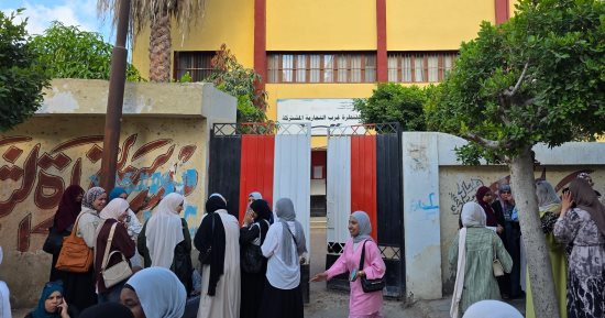 انتظام والتزام كامل فى امتحانات الدبلومات الفنية بالإسماعيلية