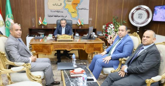 محافظ المنوفية يناقش التوسع فى توصيل الغاز الطبيعى وتطوير الخدمات البيطرية