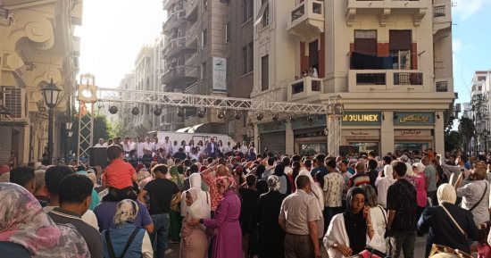 «شارع الفن» يواصل إبداعه للأسبوع الثاني ويحوّل «شارع الحضارات» لمنصة مفتوحة للفنون