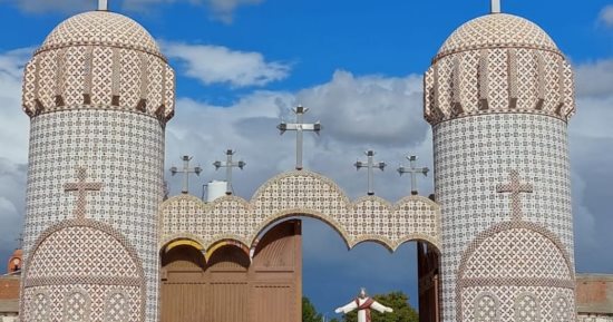 دير مارمرقس بطريق العلمين يحتفل غداً بعيد استشهاد القديس أبسخيرون القلينى