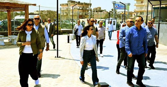 رئيس الوزراء خلال تفقده قصر الملك فاروق بإدفينا:القصر ده لازم يعاد استغلاله تانى.. صور 