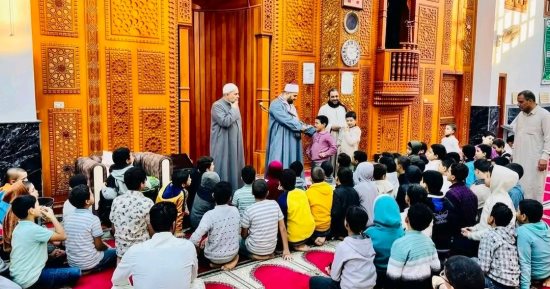 «صحح مفاهيمك».. كيف تحولت البحيرة إلى ساحة مفتوحة لبناء الوعى ومواجهة الأفكار المتطرفة؟.. من المساجد إلى المدارس والجامعات.. مبادرة توعوية تطلقها الأوقاف لنشر الإسلام الوسطى.. وقوافل دعوية بالأماكن النائية..صور