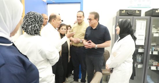 وزير الصحة مستشفى ملوي استعداداً لتشغيل التأمين الصحي الشامل بالمنيا