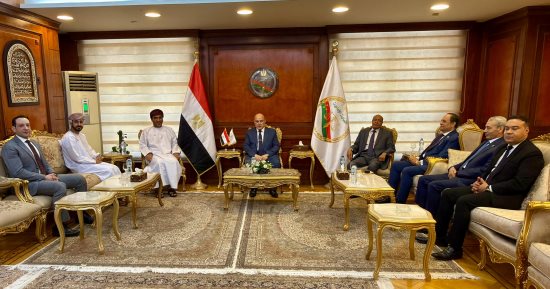 رئيس النيابة الإدارية يستقبل وفدًا من الرقابة الإدارية والمالية بسلطنة عُمان