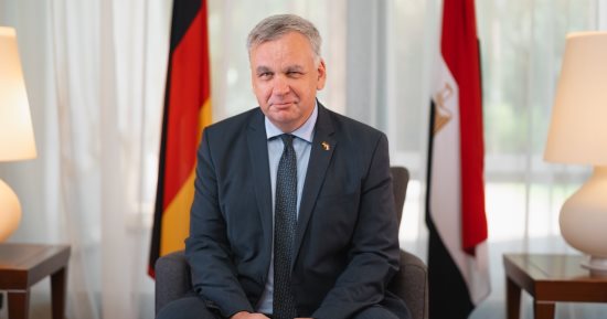 السفير الألمانى يتوقع فوز إسبانيا بكأس العالم ويوضح الجدل حول أزمة التأشيرات فى أمريكا
