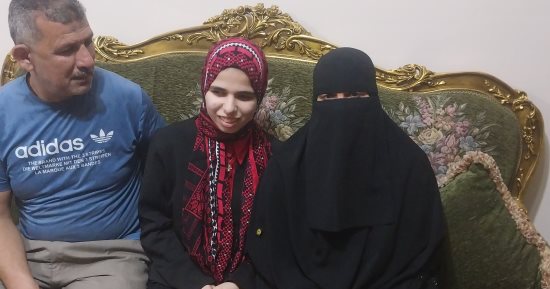حبيبة الأولى على الإعدادية الأزهرية بدمياط من ذوى البصيرة: نجاحى هديتى لأسرتى