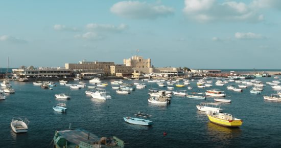 من النبى دانيال إلى محطة الرمل.. 7 أماكن تحتفظ بذاكرة الإسكندرية القديمة