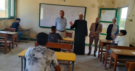 هدوء وانتظام بلجان الثانوية الأزهرية بالإسماعيلية خلال امتحان مادة الصرف