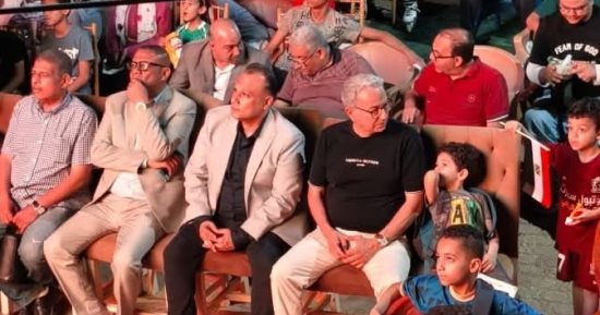 وكيل وزارة الشباب بالفيوم يشهد مباراة مصر وبلجيكا بنادي محافظة الفيوم