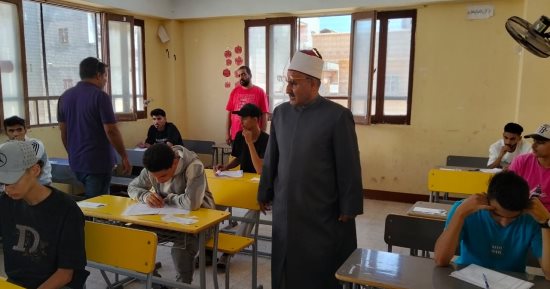 مركزية امتحانات الثانوية الأزهرية: استقرار سير امتحان الفقه دون شكاوى