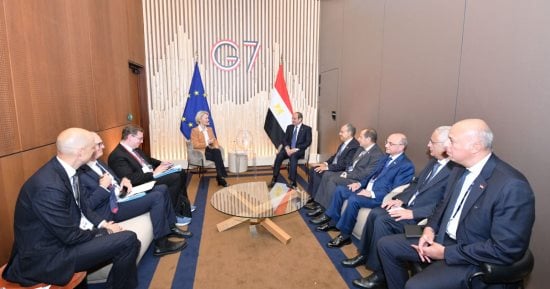 رئيسة المفوضية الأوروبية تشيد بجهود مصر فى مكافحة الإرهاب 