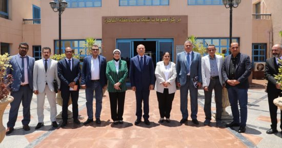 ​محافظ القاهرة يستعرض إنجازات "مركز معلومات الشبكات والمرافق" خلال 2025