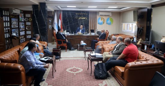 مياه سوهاج توقع عقد تنفيذ مشروع توسعات محطة رفع صرف صحى