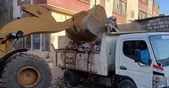 رفع 100 طن من الأتربة والمخلفات بـ 3 قرى بمركز سوهاج
